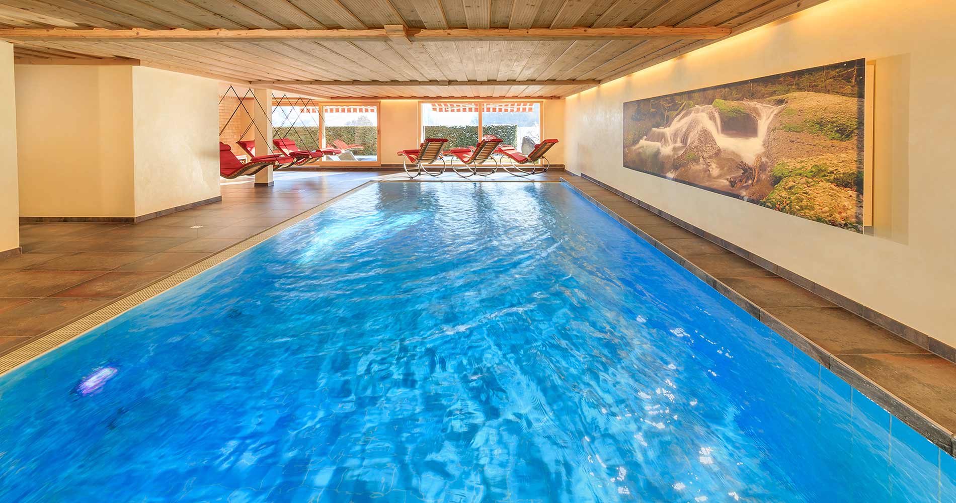 hallenbad pool hotel krone maierhofen allgaeu